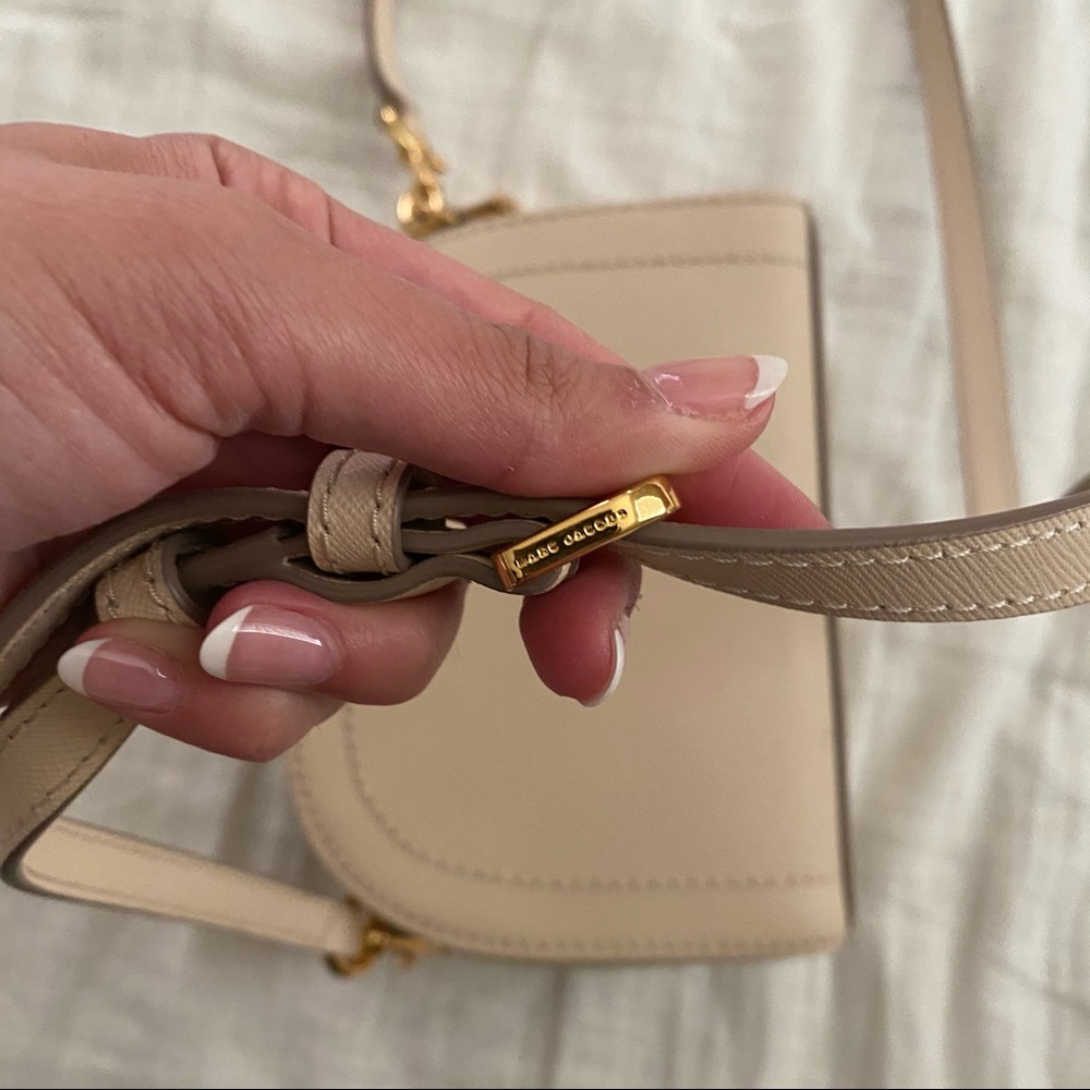SOLD Marc Jacobs cream playback crossbody bag - Picture 9 of 9